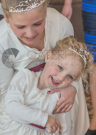 Kids at wedding