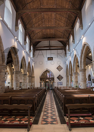 surrey wedding photogrpaher- St Mary Church in Horsham
