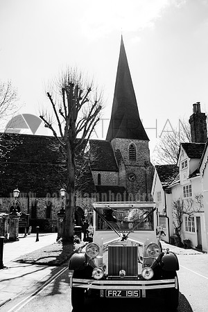 Wedding at St Mary Church in Horsham / The wedding car - Black and white wedding photography