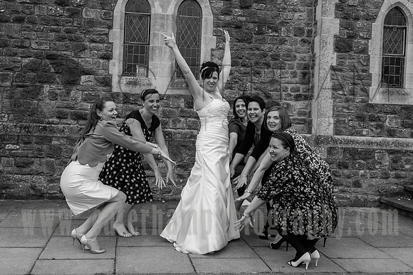 Surrey Wedding Photographer / Wedding in Caterham /  Bride with her friends / Wedding fun photos/ Friends at weddings