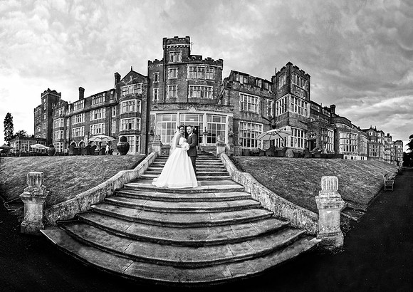 Surrey wedding photographer : wedding in selsdon park hotel South Croydon