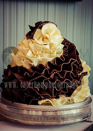 Surrey wedding photographer- brooklands hotel- cake