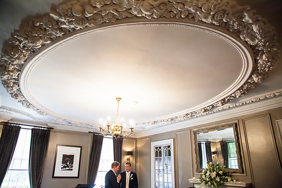 Surrey wedding photographer : Gorse Hill Wedding Woking