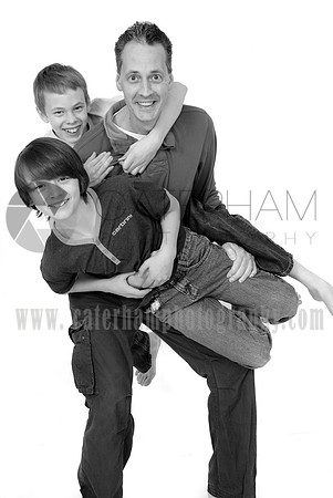Caterham photography : surrey photographer for child portrait photography, professional family photos and family portraits