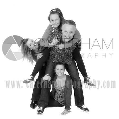 Caterham photography : surrey photographer for child portrait photography, professional family photos and family portraits