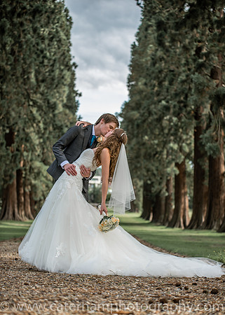 Surrey wedding photographer : Wedding photos in Redhill