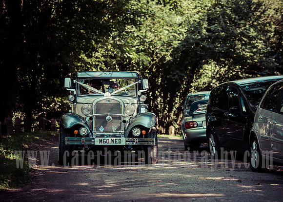 chaldon church weddings (9)