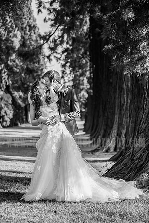 surrey wedding photographer- kissing outside