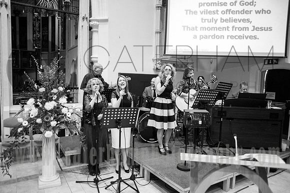 Wedding at St Paul’s Church in Addlestone (10)