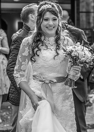 Surrey wedding photographer- westerham golf club wedding- bride getting out of car