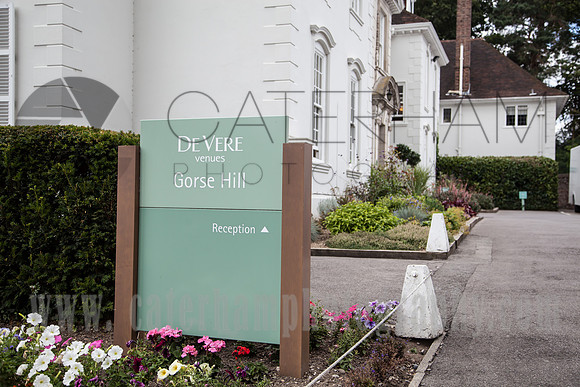 Surrey wedding photographer Gorse Hill Wedding Woking