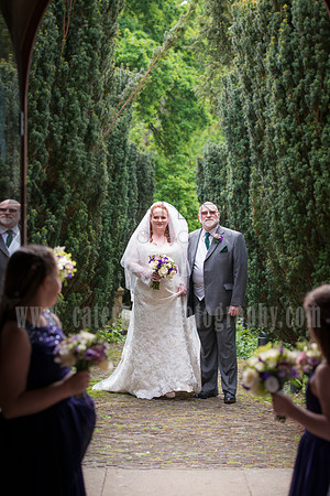 Bride and Groom, Holy Trinity Church, Kent Wedding Venue, Kent Wedding Photographer, Kent Weddings