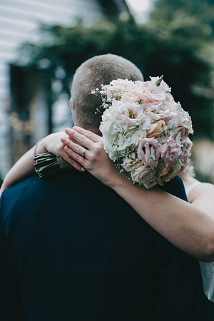 surrey wedding photographer Oaks Farm Weddings -169A4921
