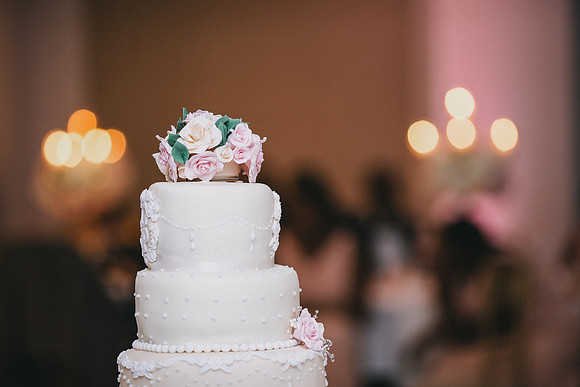 London Wedding photographer De vere Grand Connaught Rooms weddings