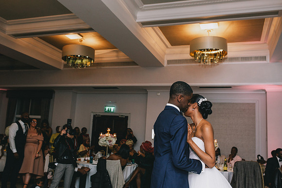 London Wedding photographer De vere Grand Connaught Rooms weddings