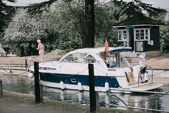 Surrey wedding photographer The Runnymede on Thames Hotel weddings 1Y6A0385
