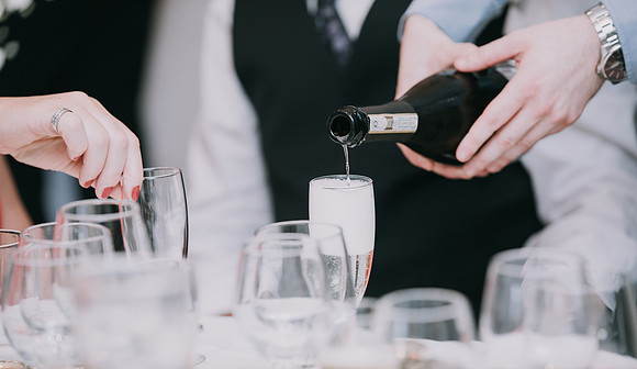Surrey wedding photographer The Runnymede on Thames Hotel weddings 1Y6A0509