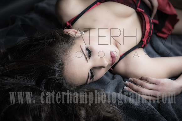 surrey wedding photographer- caterham boudoir photography (woman laying on blanket